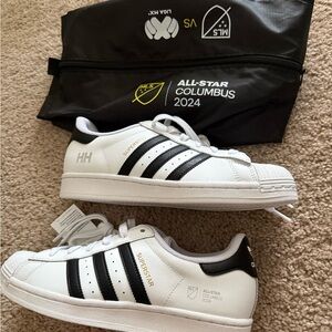 Adidas Superstar Sneakers with Shoe Bag